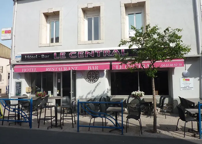 Le Central Hotel Bar Restaurant